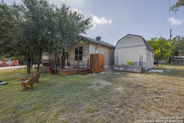 Listing photo id 41 for 1264 Spicewood Rd