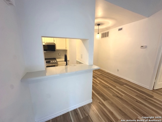 Image 11 of 30 For 4212 Medical  714