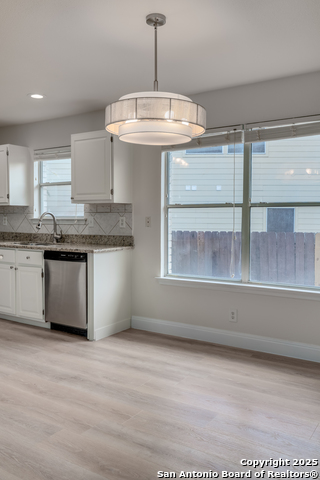 Image 10 of 41 For 4907 Wood Glen