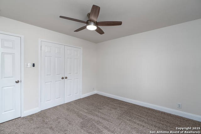 Image 28 of 41 For 4907 Wood Glen