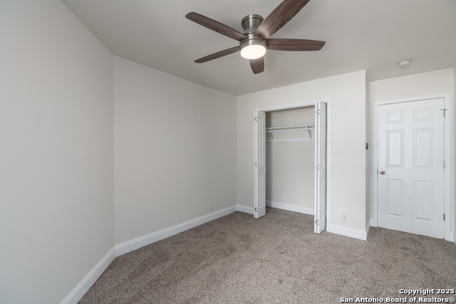 Image 30 of 41 For 4907 Wood Glen