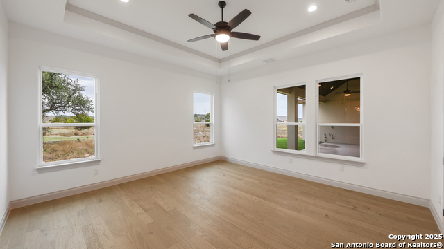 Listing photo id 26 for 108 Tranquility