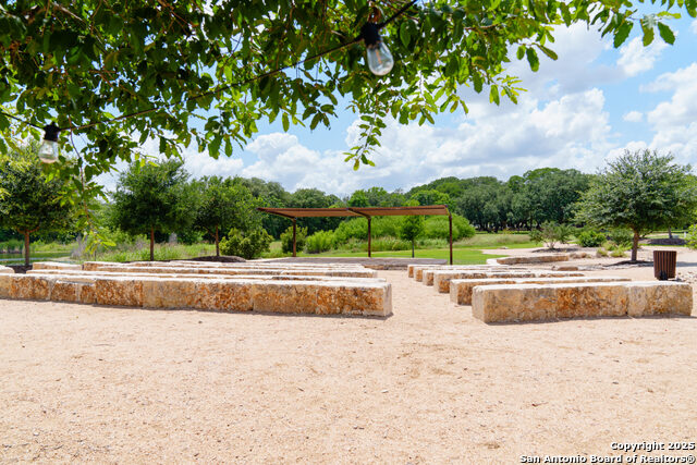 Listing photo id 38 for 11904 Trail Hollow