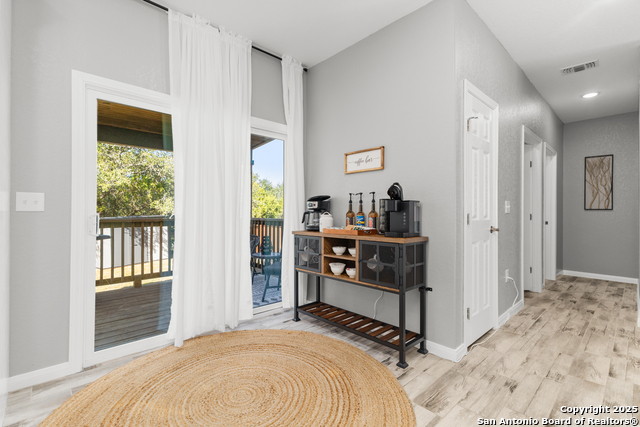 Image 10 of 33 For 246 Wild Oak Dr