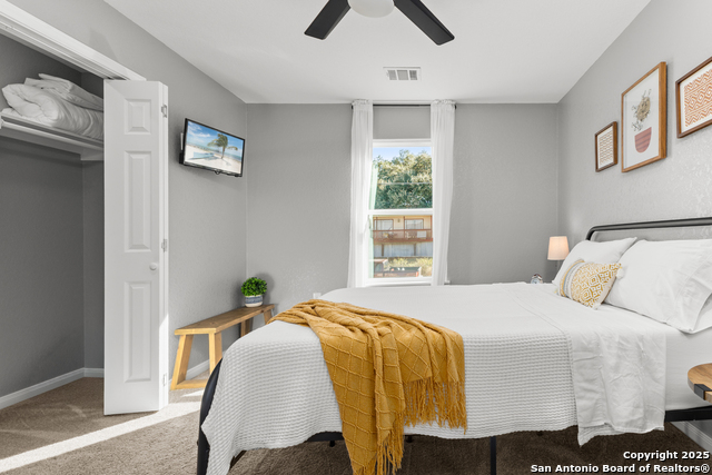 Image 17 of 33 For 246 Wild Oak Dr