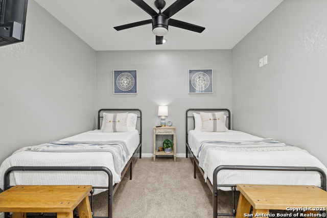 Image 19 of 33 For 246 Wild Oak Dr