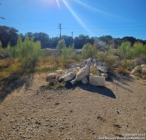 Listing photo id 3 for 8865 Fm 1283