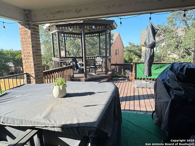 Image 22 of 22 For 830 Mandolin Wind