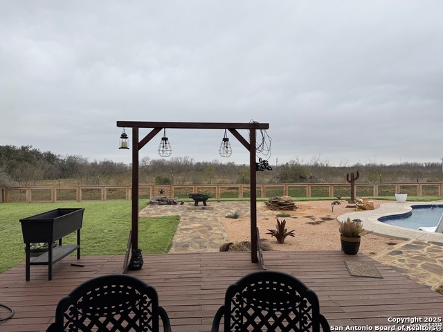 Image 16 of 17 For 1745 Crookedcreek