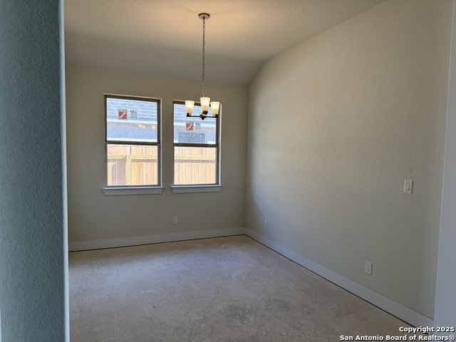 Listing photo id 2 for 217 Spanish Oak