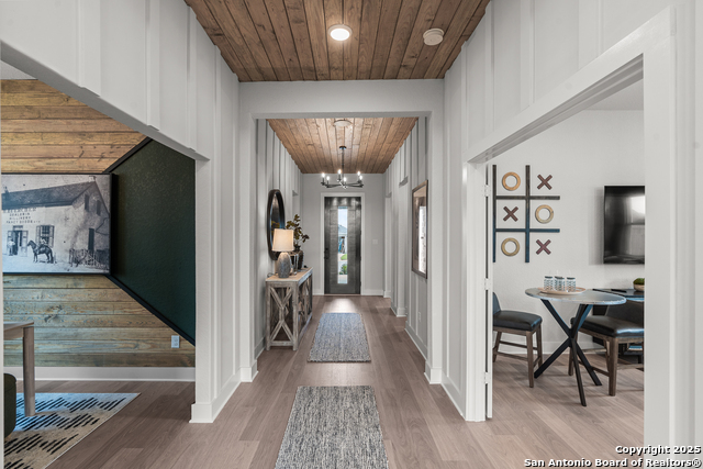 Listing photo id 7 for 217 Spanish Oak