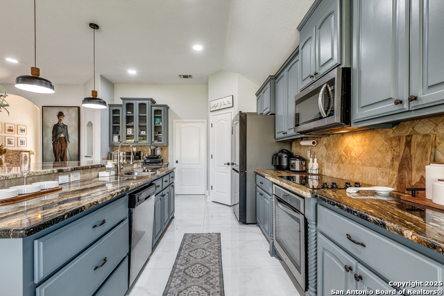 Image 13 of 26 For 2287 Sun Chase