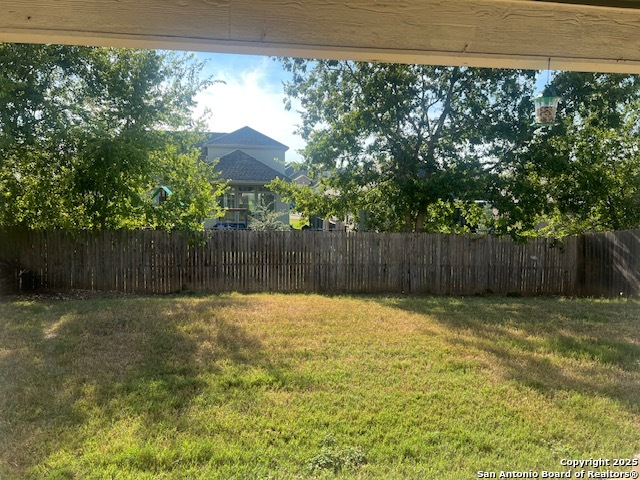 Listing photo id 1 for 225 Michelle Ln