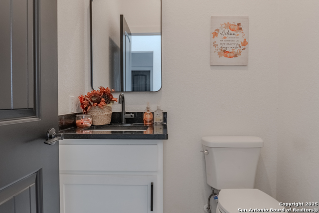 Image 33 of 54 For 19026 County Road 5741