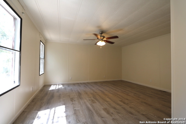 Image 17 of 24 For 76 Post Oak Road