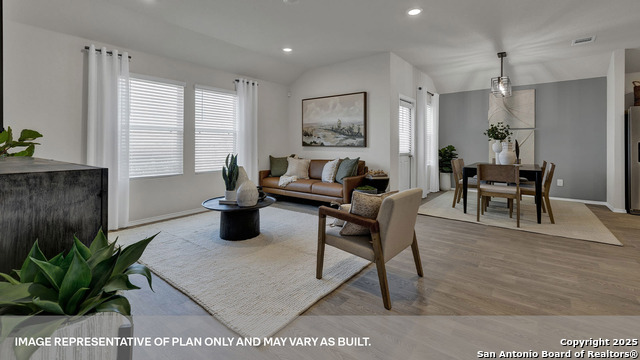 Image 22 of 31 For 1113 Argonne Forest