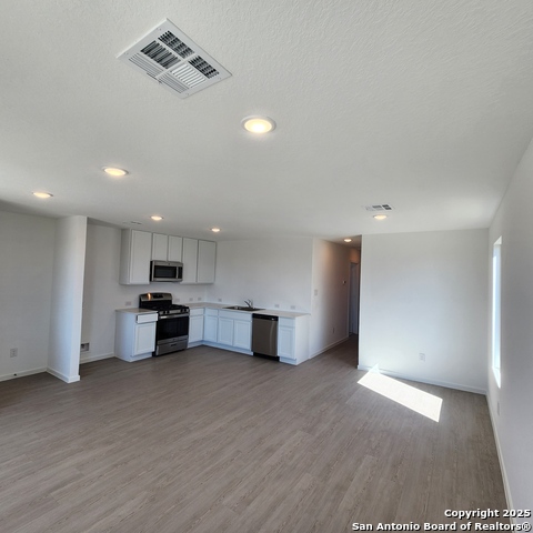 Image 4 of 10 For 7204 India Star