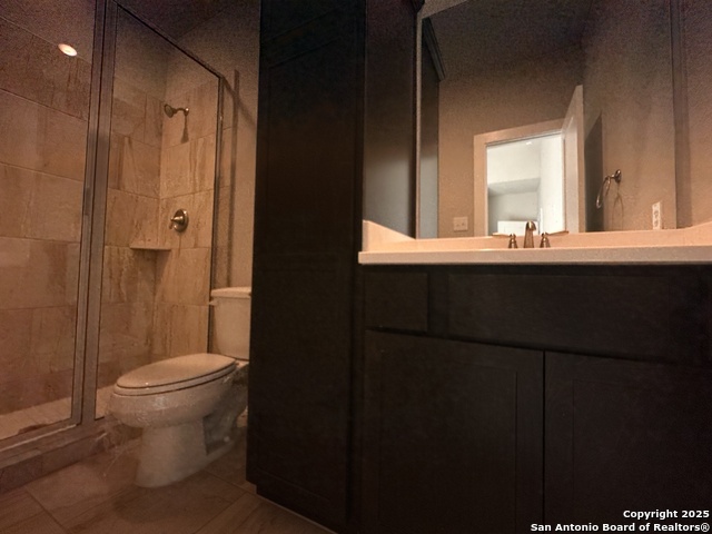 Image 17 of 21 For 1409 Bodiam Park