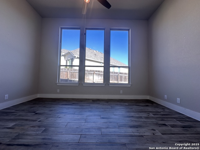 Image 20 of 21 For 1409 Bodiam Park