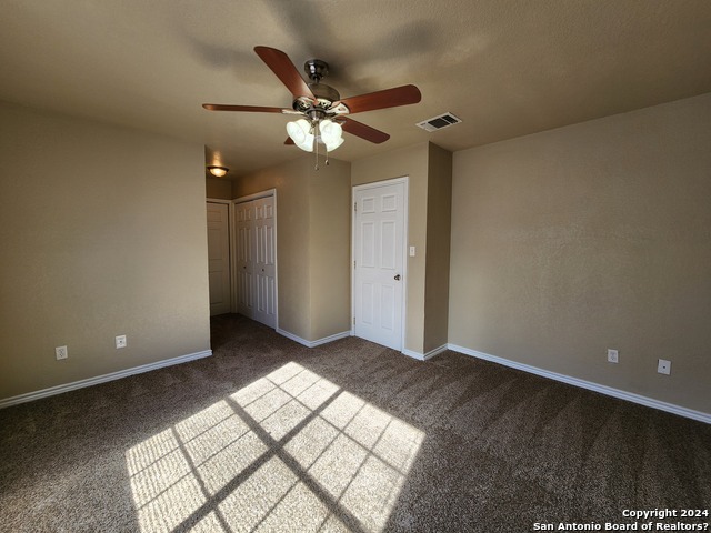 Image 13 of 26 For 21 Moss Rock Dr A