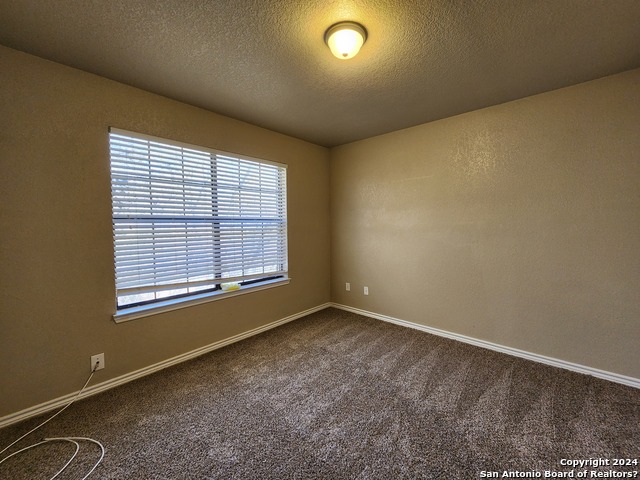 Image 20 of 26 For 21 Moss Rock Dr A