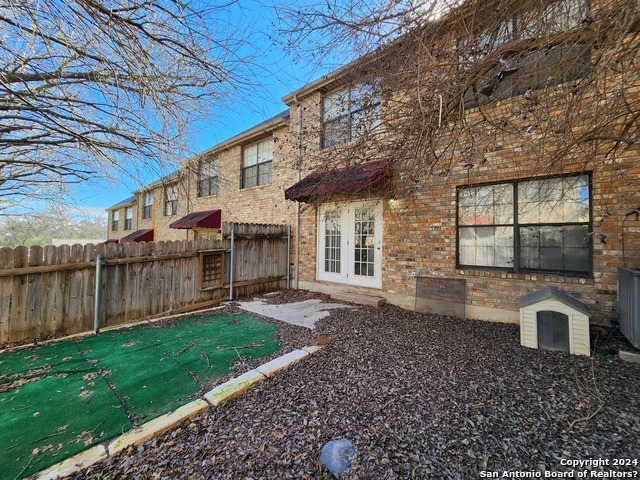 Image 26 of 26 For 21 Moss Rock Dr A