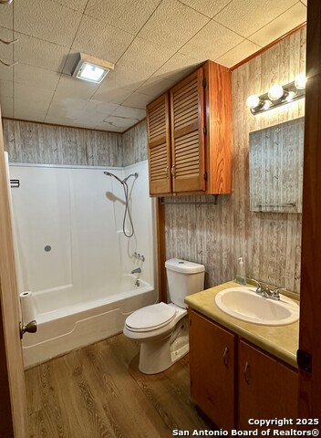 Image 5 of 10 For 224 Hazen