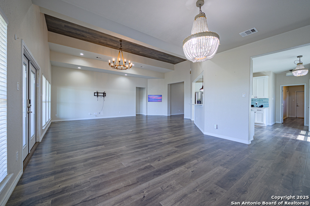 Image 12 of 50 For 30 Peets Bend