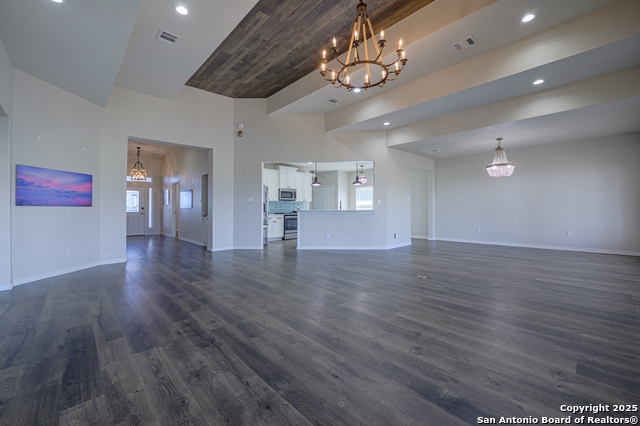 Image 13 of 50 For 30 Peets Bend