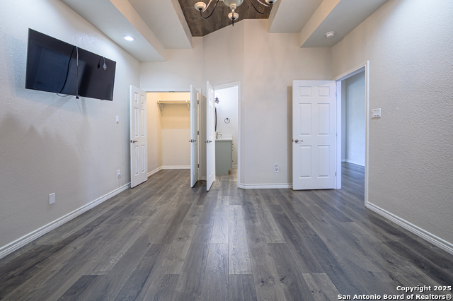 Image 32 of 50 For 30 Peets Bend