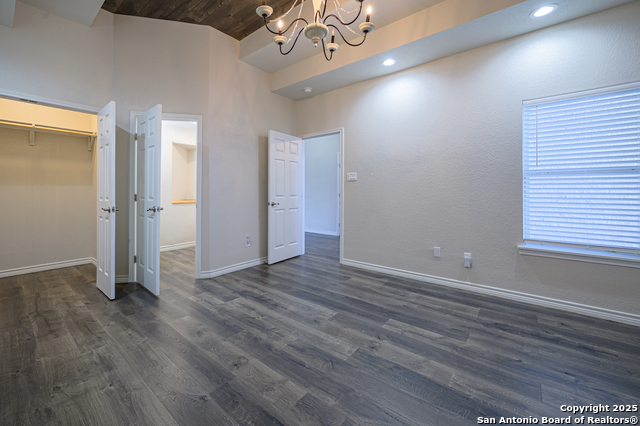 Image 33 of 50 For 30 Peets Bend