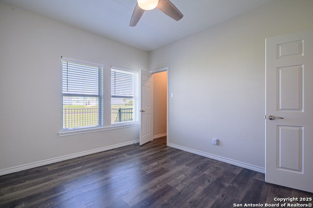 Image 37 of 50 For 30 Peets Bend