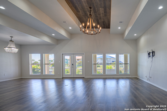 Image 4 of 50 For 30 Peets Bend