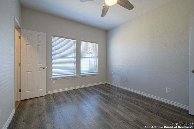 Image 40 of 50 For 30 Peets Bend