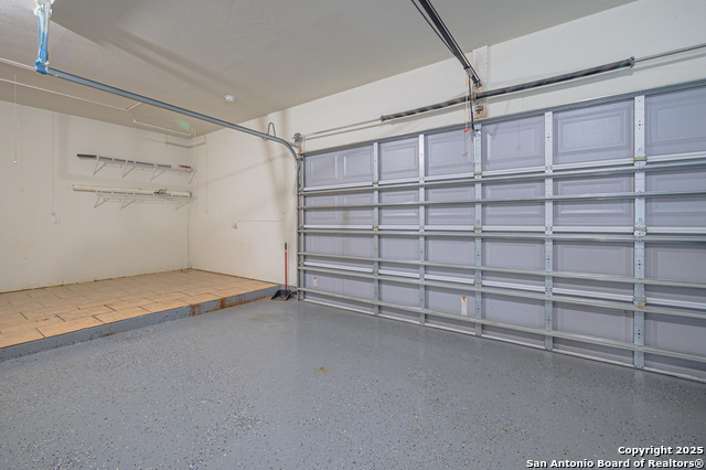 Image 41 of 50 For 30 Peets Bend