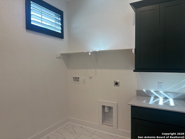 Listing photo id 14 for 8521 Benclare