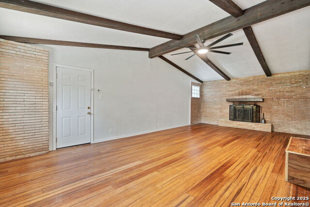 Image 15 of 32 For 250 Maplewood Ln