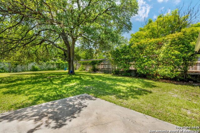 Image 29 of 32 For 250 Maplewood Ln