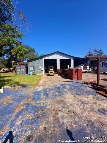 Image 2 of 8 For 215 College E