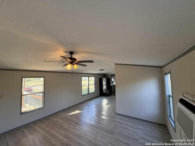 Image 19 of 28 For 10704 Palo  