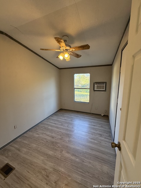 Image 25 of 28 For 10704 Palo  