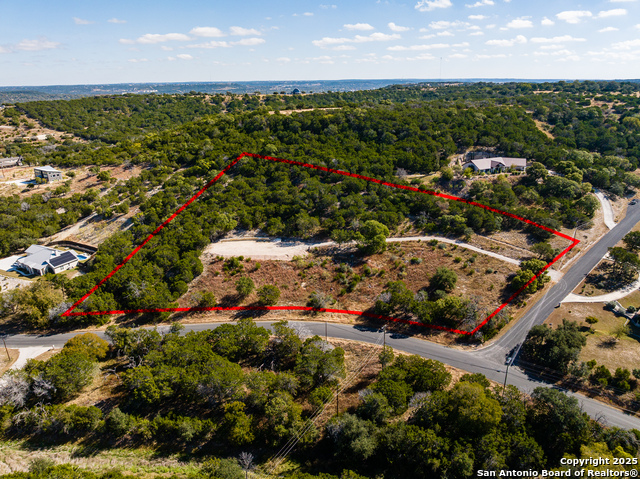 Details for 902 Saddlewood Blvd N, Kerrville, TX 78028