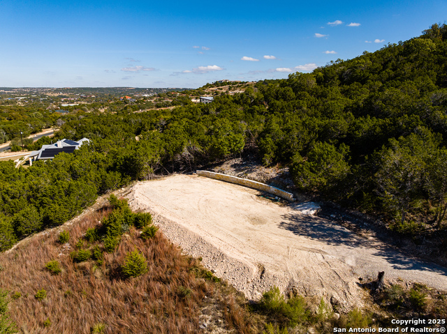 Image 14 of 17 For 902 Saddlewood Blvd N