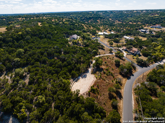 Image 16 of 17 For 902 Saddlewood Blvd N