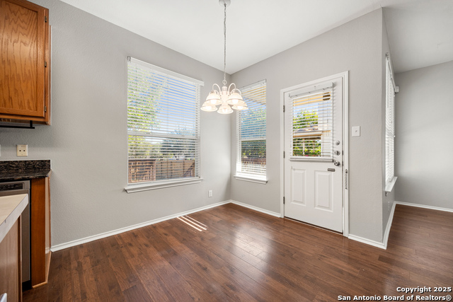 Listing photo id 9 for 5330 Arcadia Park