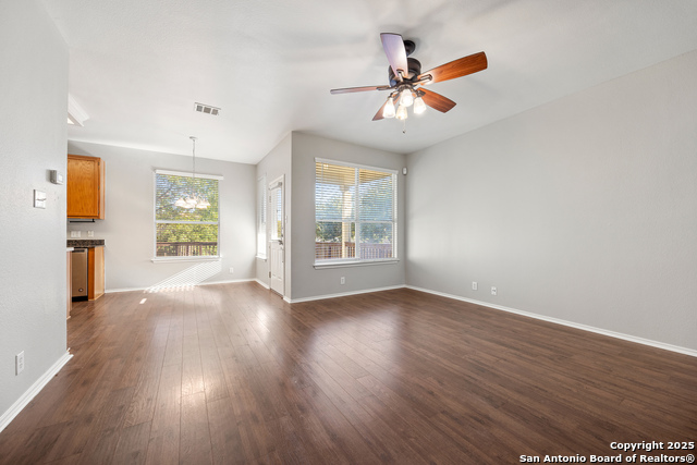 Listing photo id 6 for 5330 Arcadia Park