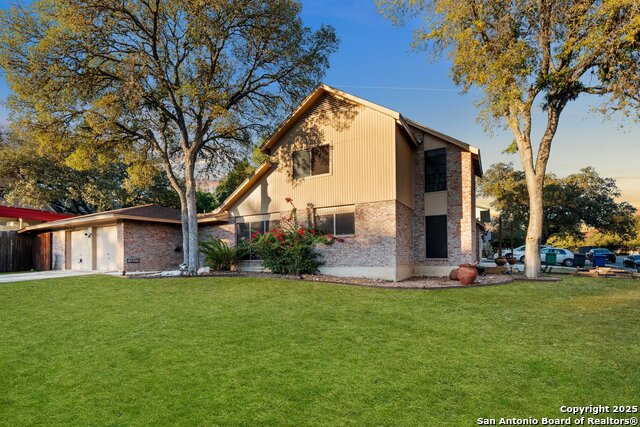 Image 2 of 26 For 16303 Quail Path