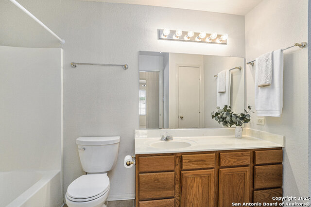 Image 23 of 46 For 50710 Interstate 10