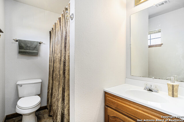 Image 35 of 46 For 50710 Interstate 10