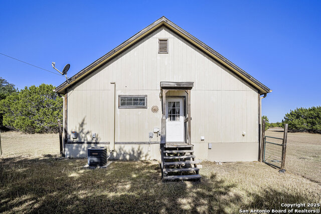 Image 36 of 46 For 50710 Interstate 10